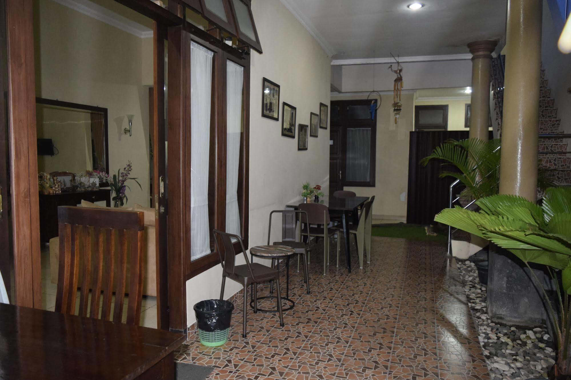 Homestay Roemah Canting *